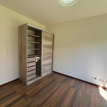 1758057162.jpg