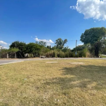 Excelente Fraccion de 71 metros de frente en venta