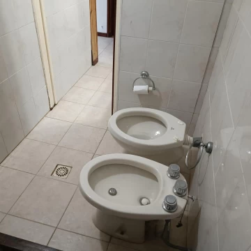 1758204758.jpg