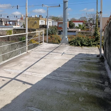 1758204761.jpg
