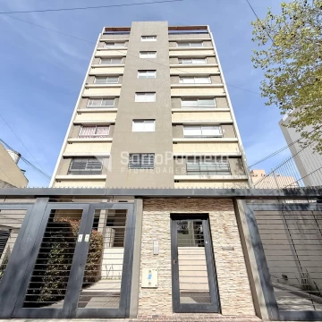 Venta departamento 2 ambientes con cochera en Ramos Mejia.
