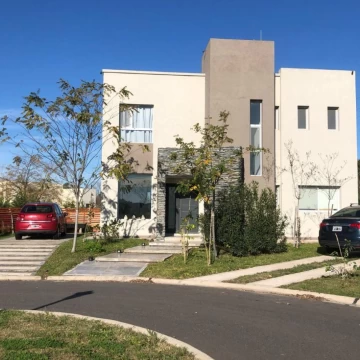 Casa venta, 6 amb., Pilar del Este, San Ramon