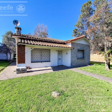 VENTA - Casa Quinta sobre lote de  3862m2 - Platanos, Berazategui - zona sur