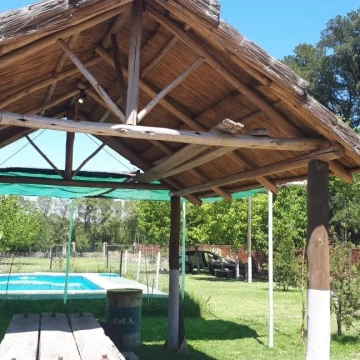 VENTA , QUINTA CON VIVIENDA ,PILETA Y QUINCHO ,LOTE 1520 mtrs , PONTEVEDRA