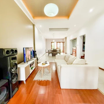 Pje Dorado  2200 - Casa de 3 dormitorios en Jorge Cura, Rosario