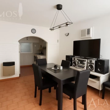 VENTA PH 3 AMBIENTES EN LOMAS DEL MIRADOR CON EXCELENTE TERRAZA
