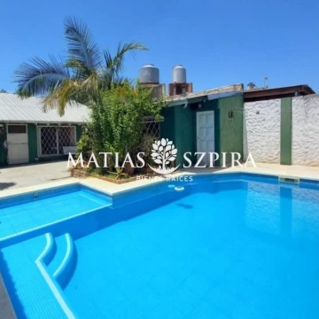 Chalet 3 Ambientes - Pileta y Parrilla