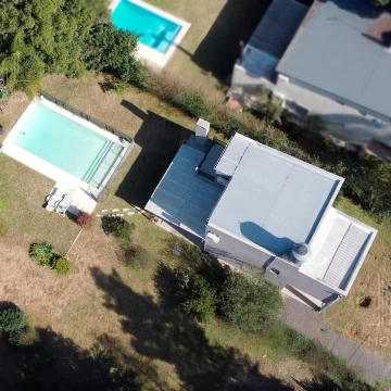 Casa en venta 4 ambientes con pileta en Las Brisas country club