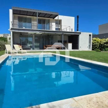Casa  en Venta en Altos de Campo Grande, Pilar, G.B.A. Zona Norte