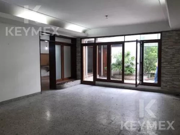 Casa de 5 ambientes a la venta - Ideal inversores