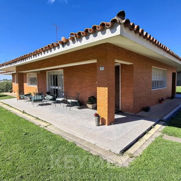 Venta Casa en Chacra 3.1 ha con galpon en Colon Rural