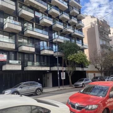 Venta departamento 2 ambientes c/ balcón APTO CREDITO - Liniers - Larrazabal al 100