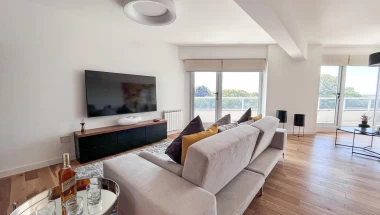 Departamento en venta, Barrio Martin, Rosario, Piso Exclusivo, 2 dormitorios c/ patio y amenities