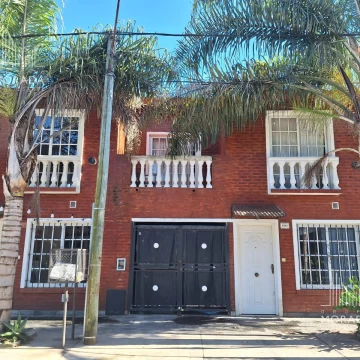 Venta casa 4 ambientes en Pilar