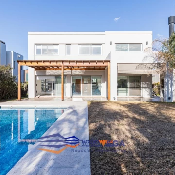Casa en Venta en Barrio Cerrado Weston, Moreno