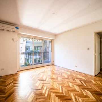 Departamento en venta en Palermo. Living comedor toilette balcón 2 dormitorios 1 baño cochera