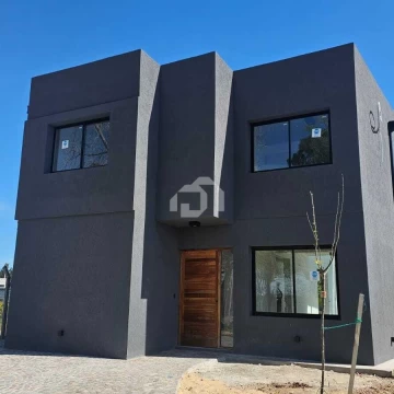 Casa  en Venta en San Ramón, Pilar del Este, Pilar