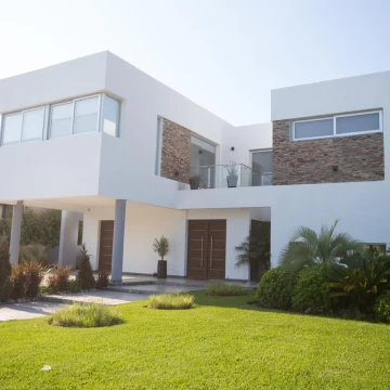 Casa Espectacular en VENTA - 420 mt2 Fondo Increible, Excelente Ubicación - Terralagos