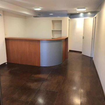 VENTA - Oficina ubicada en el Microcentro,