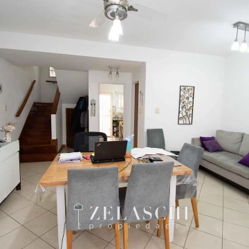 Triplex en venta: Wenceslao del Tata, Caseros - Zelaschi Propiedades