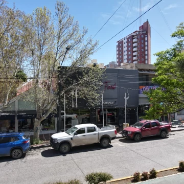 Local Comercial en Av.Arg, Ideal Inversión