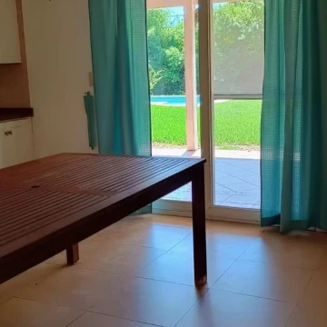 1759512261.jpg