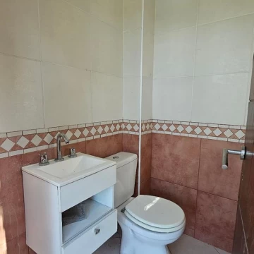 1759785910.jpg