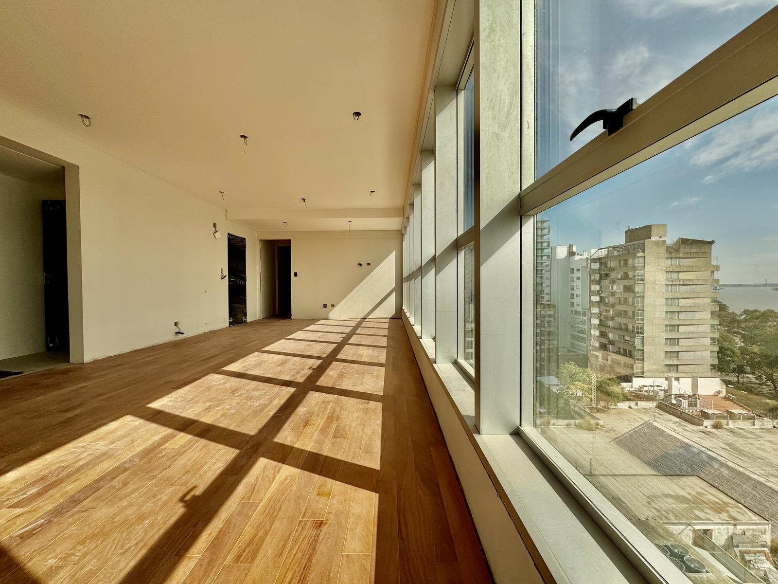 Piso Exclusivo de 3 dormitorios en  venta con vista al Rio