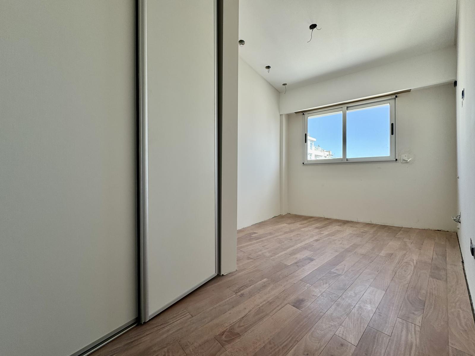 Piso Exclusivo de 3 dormitorios en  venta con vista al Rio