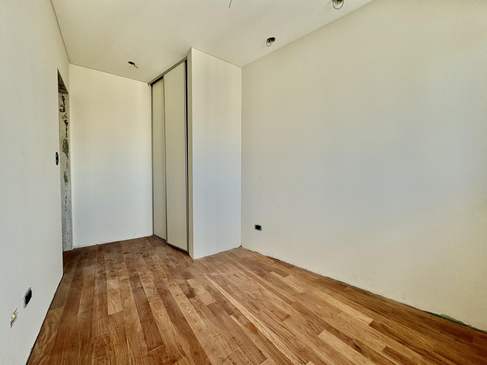 Piso Exclusivo de 3 dormitorios en  venta con vista al Rio