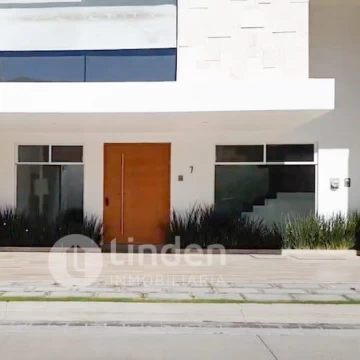 CASA EN VENTA EN PARQUE YUCATÁN, ZONA LOMAS DE ANGELÓPOLIS III, CASCATTA
