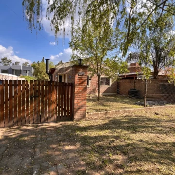 Casa en venta en Funes de 1 dormitorio en lote de 500 mts 2 