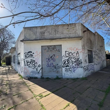 Casa C/ Local En Venta A Refaccionar En Ezeiza - Apto Credito Hipotecario