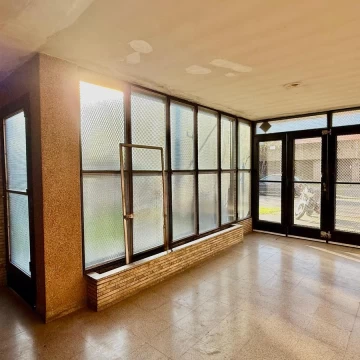 Dean Funes 2700 - Casa en venta de 3 dormitorios con patio, parrilla y cochera - Rosario, Jorge Cura