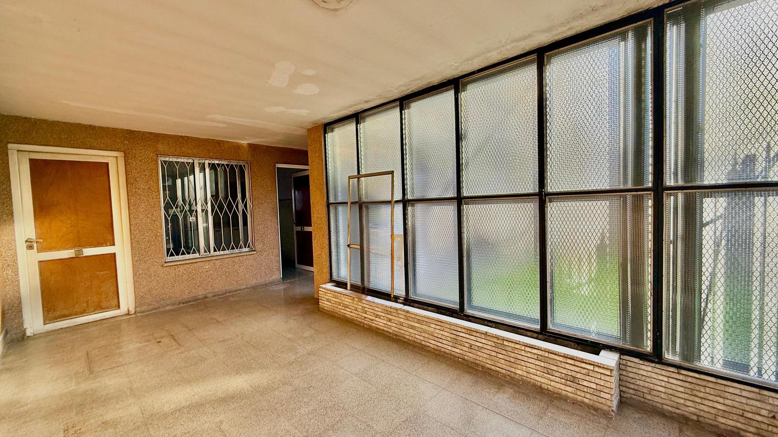 Casa en venta de 3 dormitorios con patio, parrilla y cochera - Rosario, Jorge Cura