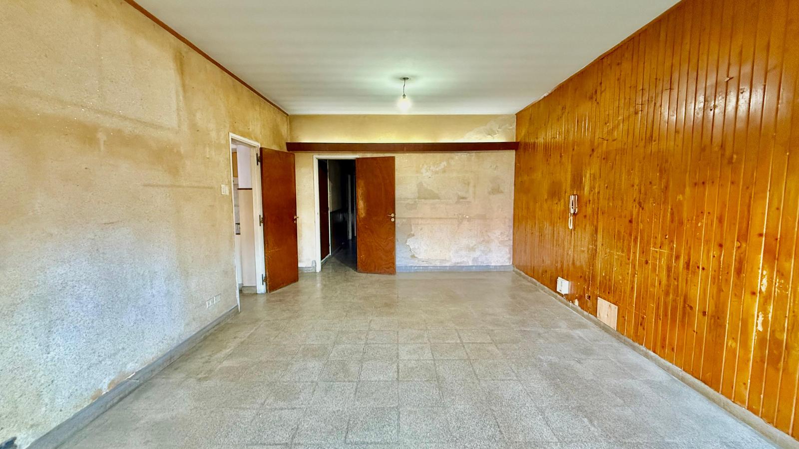 Casa en venta de 3 dormitorios con patio, parrilla y cochera - Rosario, Jorge Cura