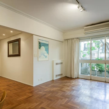 Departamento en venta de cuatro ambientes más dependencia en Palermo
