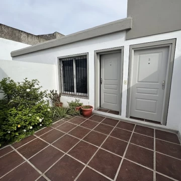 Condominio Zelaya: casa con patio en Alberdi – 2 dormitorios, apto crédito