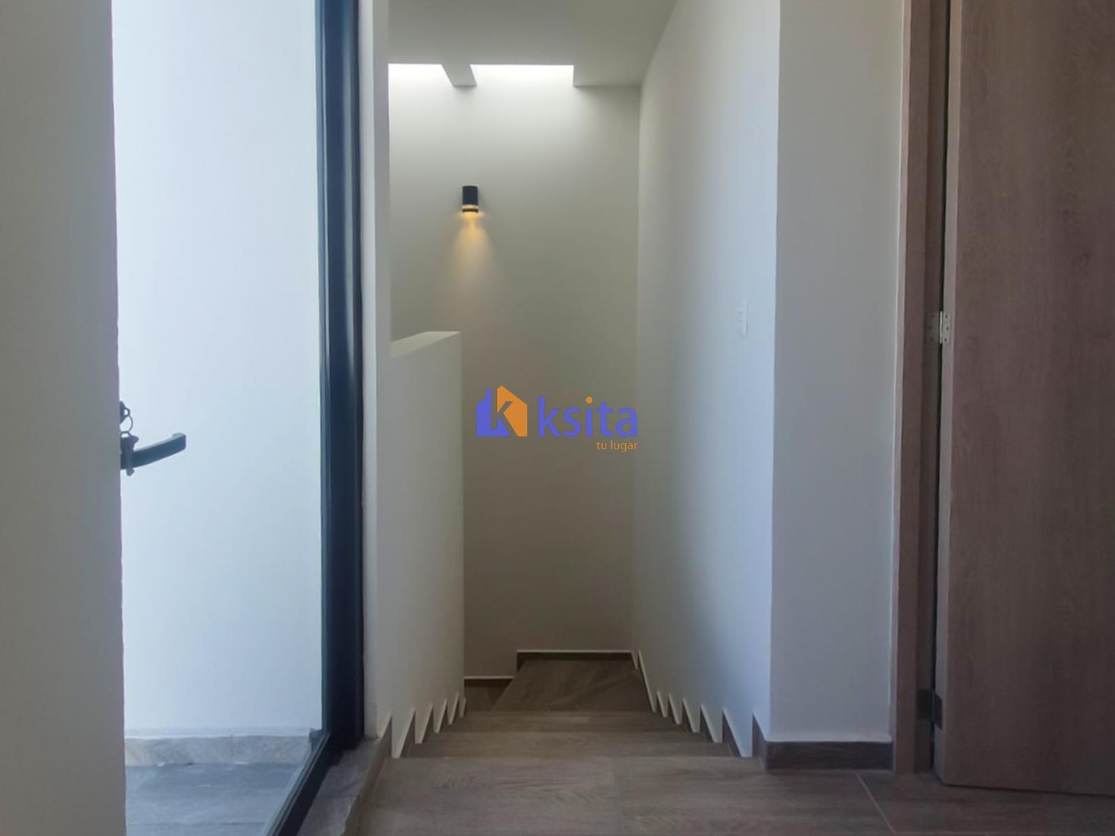 Acceso a planta alta
