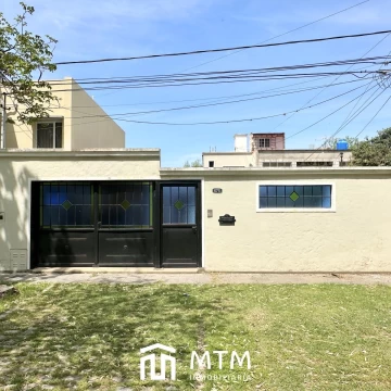 Casa en venta Granadero Baigorria.