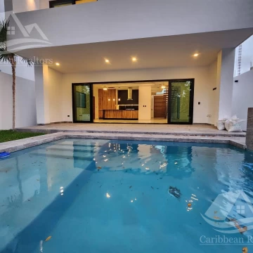 Casa en Venta Cancún Lagos del Sol