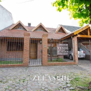 CASA/CHALET EN VENTA: sobre calle PATALLO,  CIUDAD JARDIN