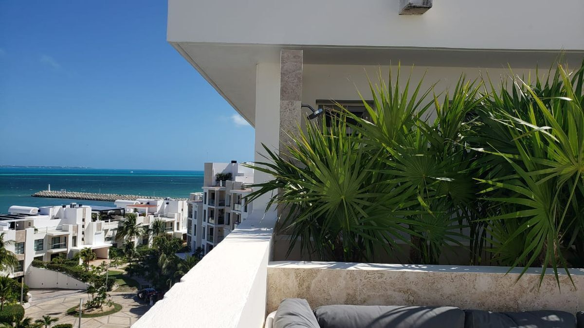 VISTA AL MAR PENTHOUSE LA AMADA