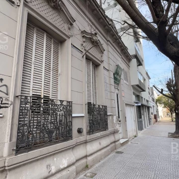 Terreno multifamiliar en venta en La Plata, zona Tribunales 