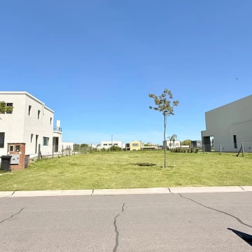 lote en venta, terreno, barrio riberas, puertos del lago, cuotas, financiar, permuta