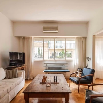 Venta. Departamento. 4 ambientes. Vista abierta y gran luminosidad. Recoleta