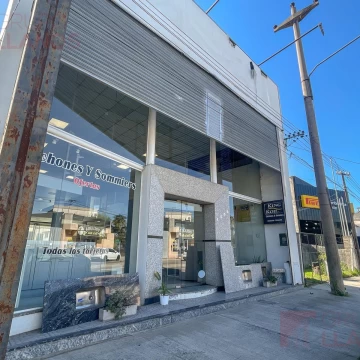Local en Venta en Lujan, Av. Carlos Pellegrini Lujan