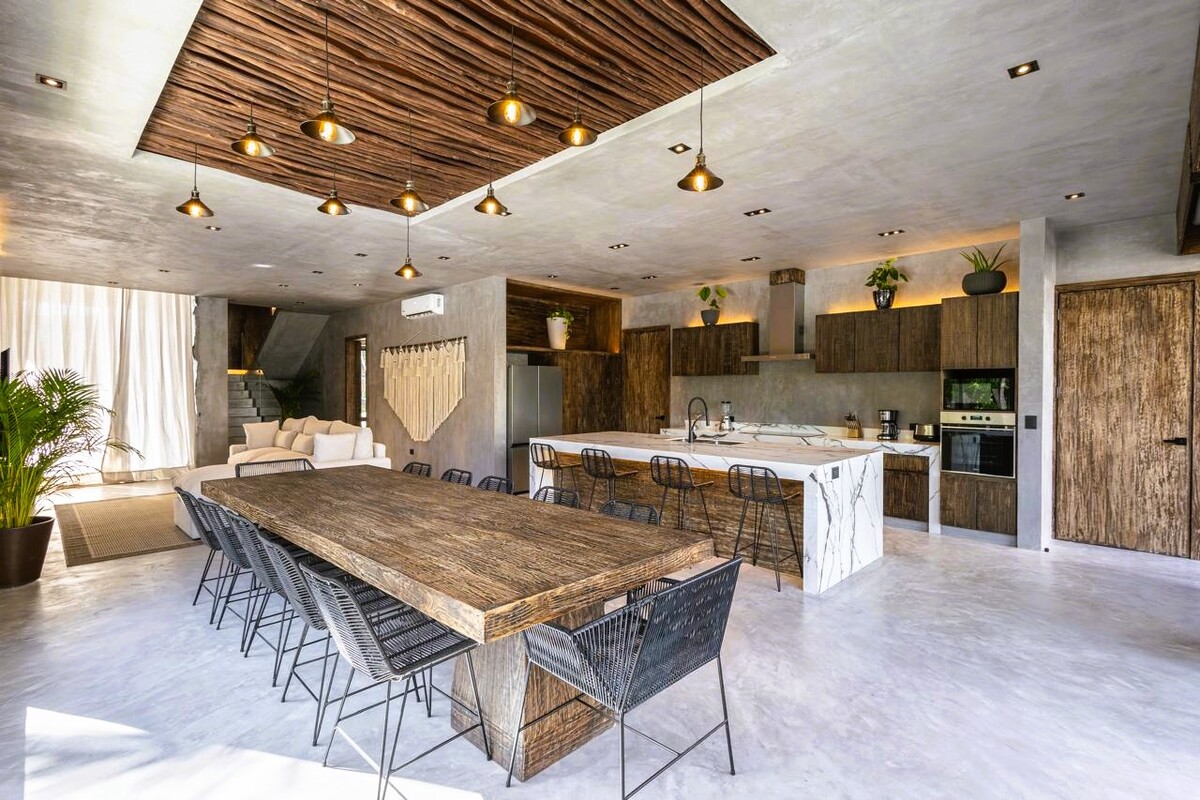 CASA CON ACABADOS DE LUJO EN ALDEA ZAMA