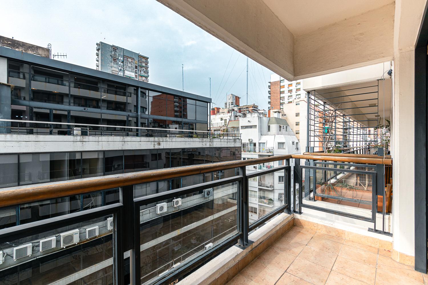 vista balcon master suite