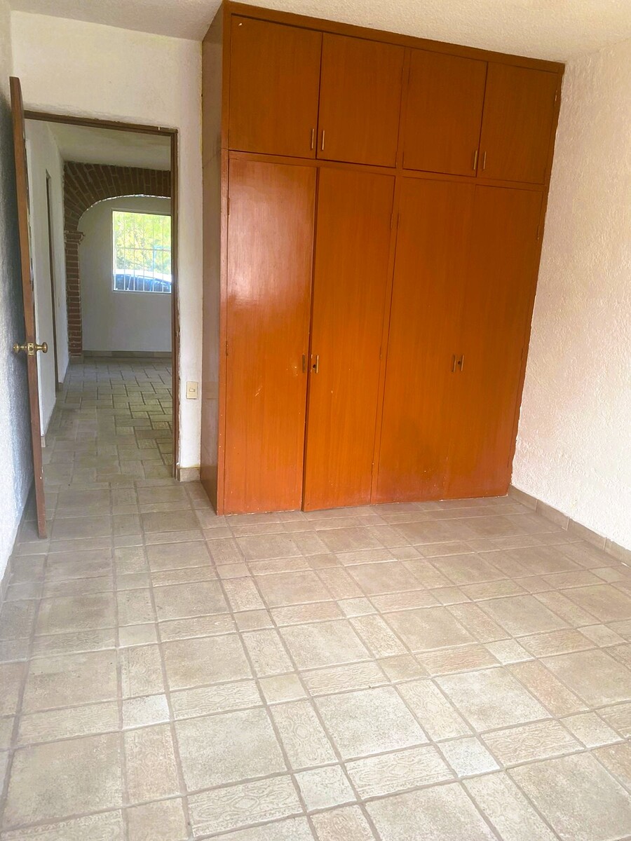 3 AMPLIAS RECAMARAS CON CLOSET